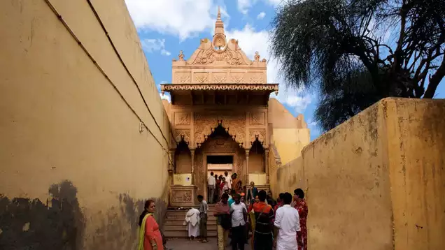 Nidhivan Temple Mathura
