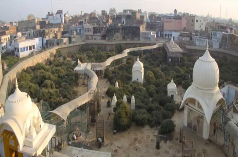Nidhivan Temple Mathura