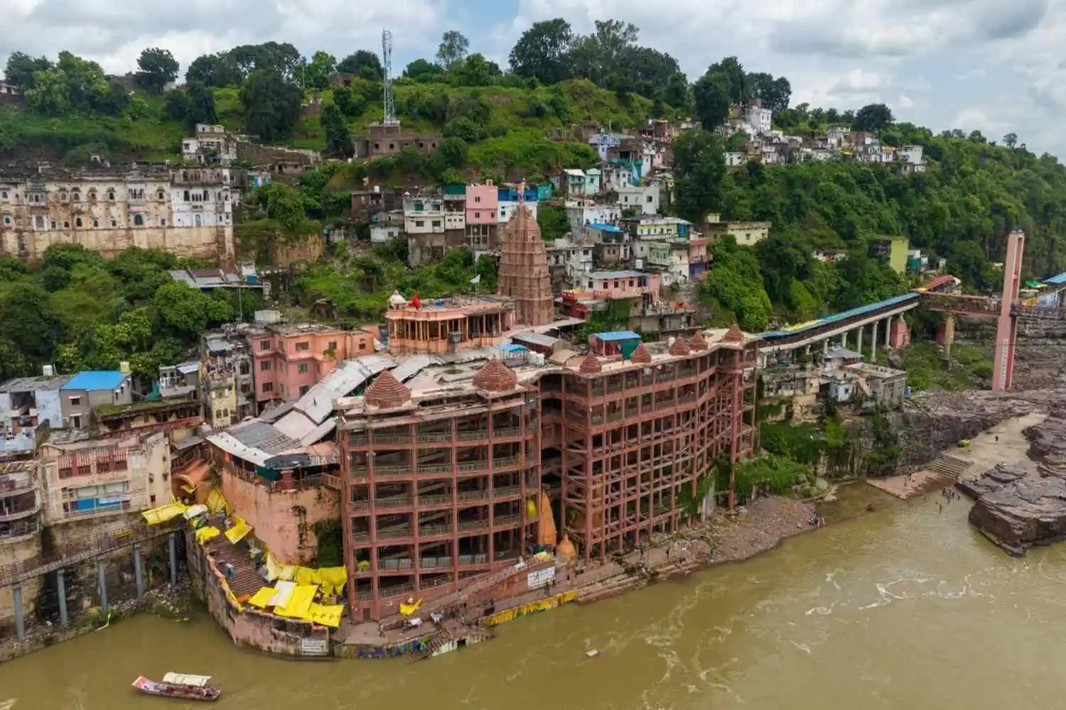 Shri Omkareshwar Temple2