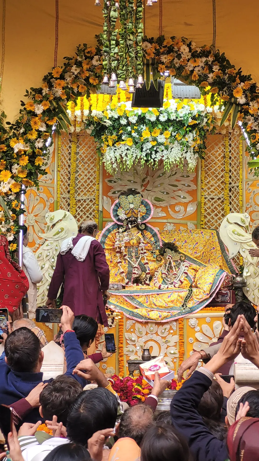 Shri Radha Vallabh Temple Mathura4