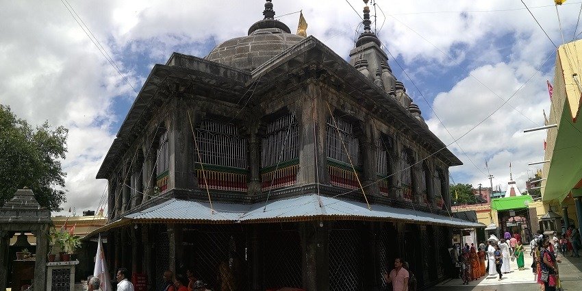 Vishnupad Temple Gaya2